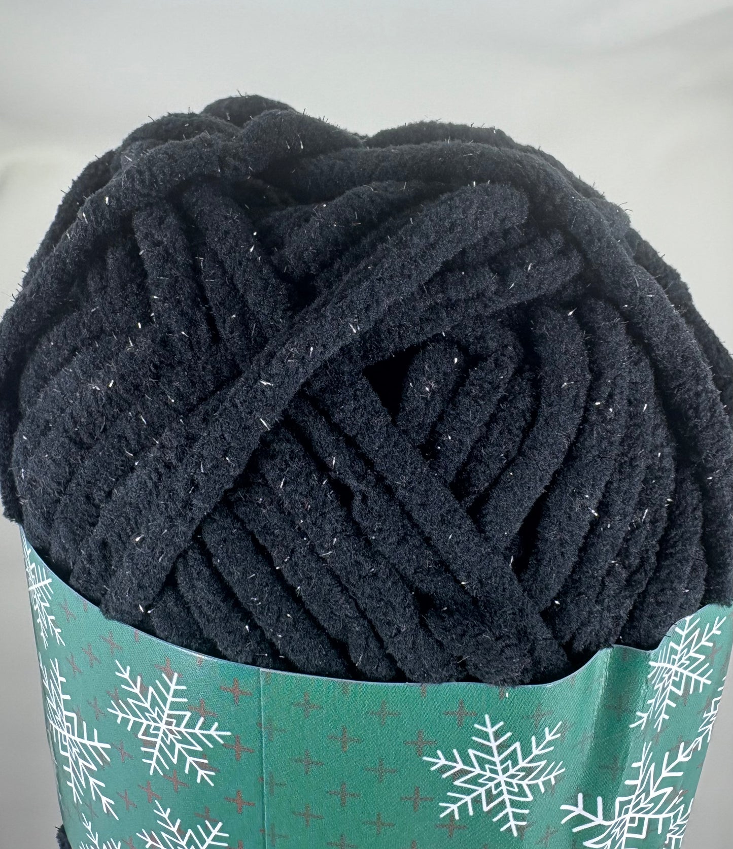Limited Edition Knotty Ball Holiday